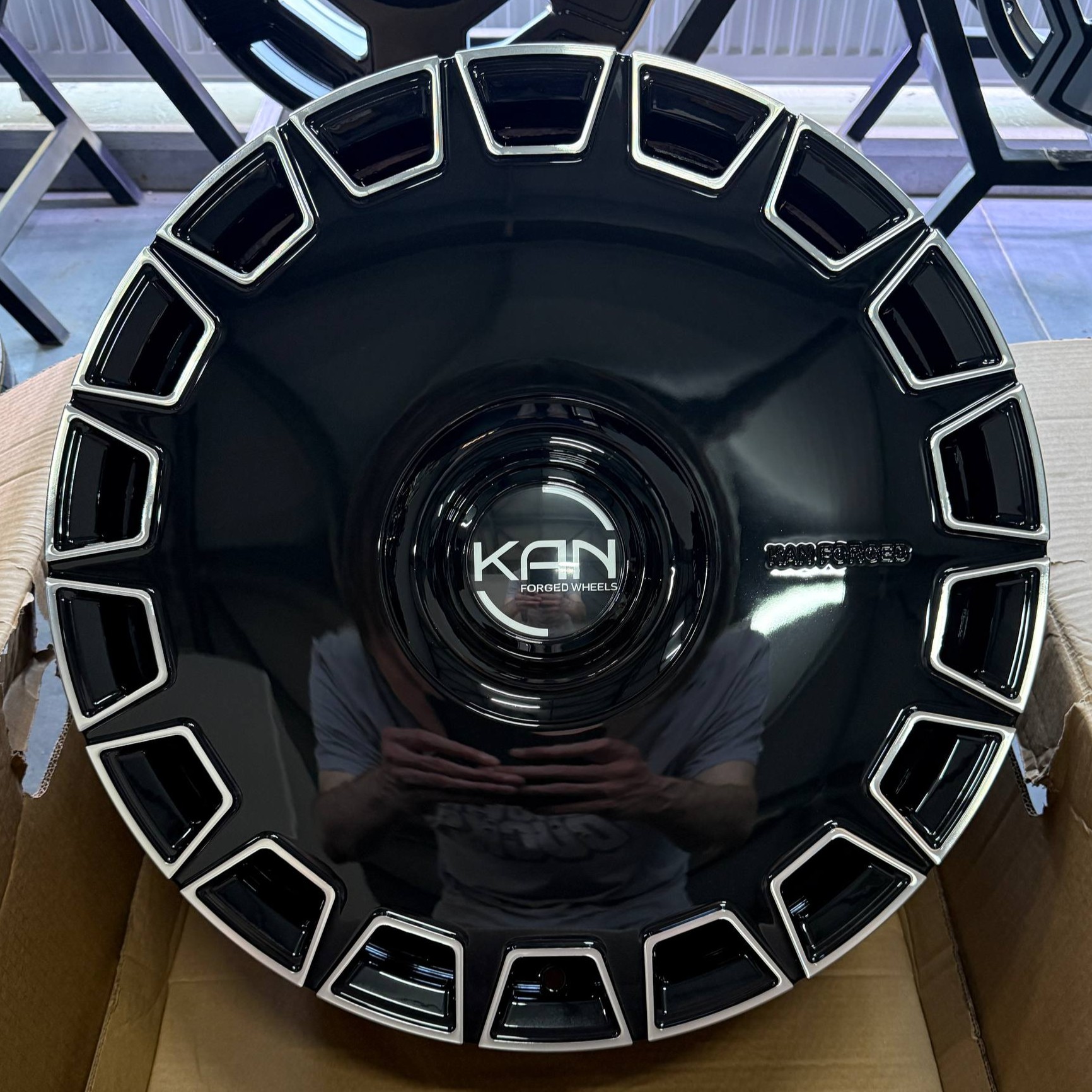 KAN KF105