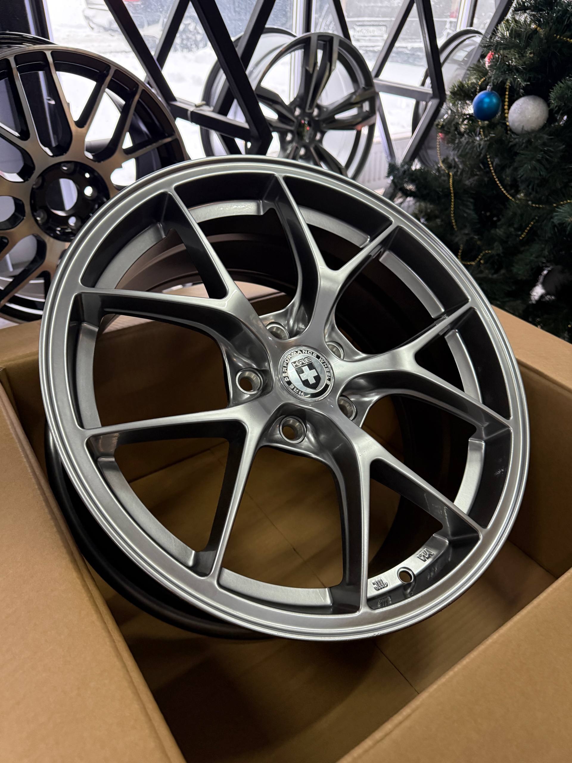 FF F125