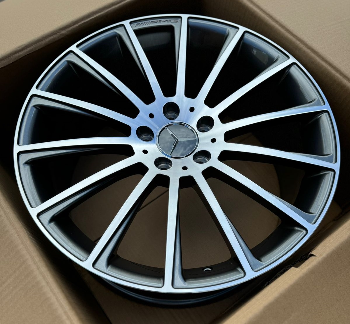 LE 580
